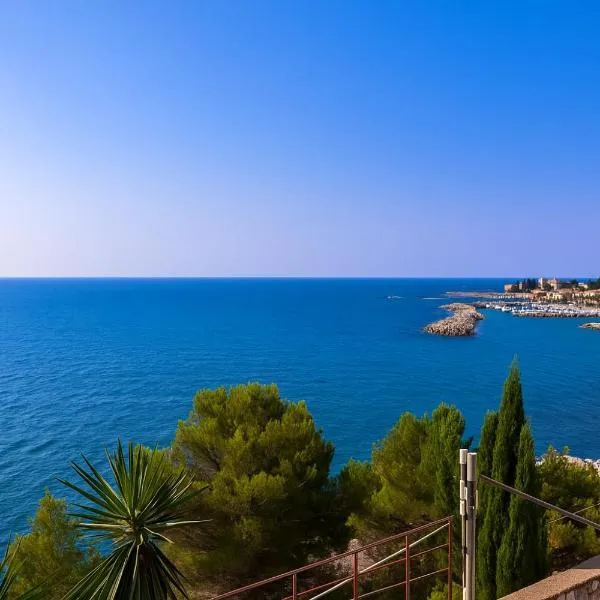 Bellosguardo, hotel v destinaci Poggi