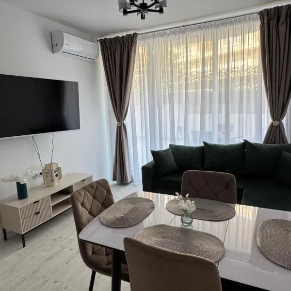 Grand Villa luxury apartment with sea view, hotel in Sveti Vlas