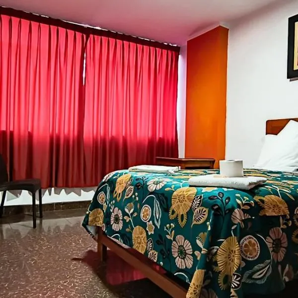 Plaza Hotel Huánuco, hotel v mestu Huánuco