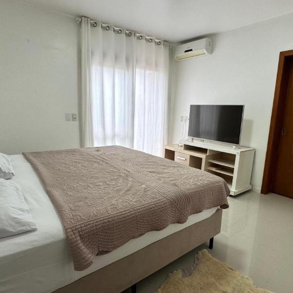 Casa com Piscina Gigante, Lareira e Churrasqueira - Foto 2