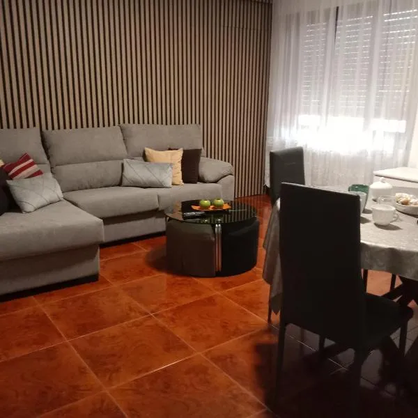 Apartamentos Redondo – hotel w mieście Suances