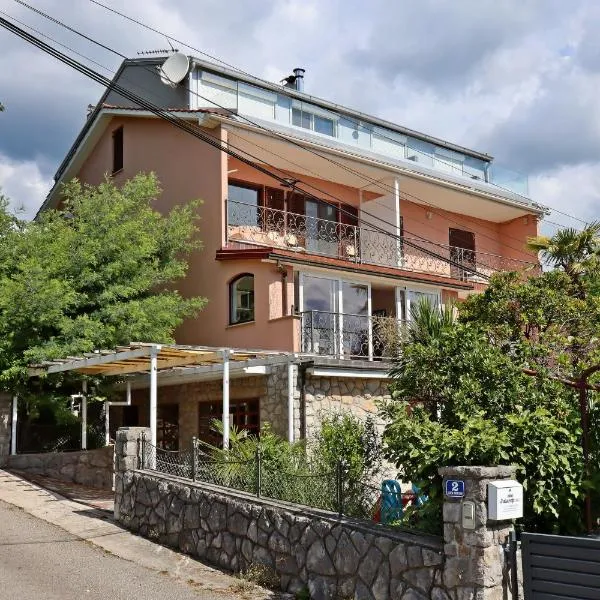 Apartments with parking spaces Icici, Opatija - 14155, hotel v destinácii Ičići
