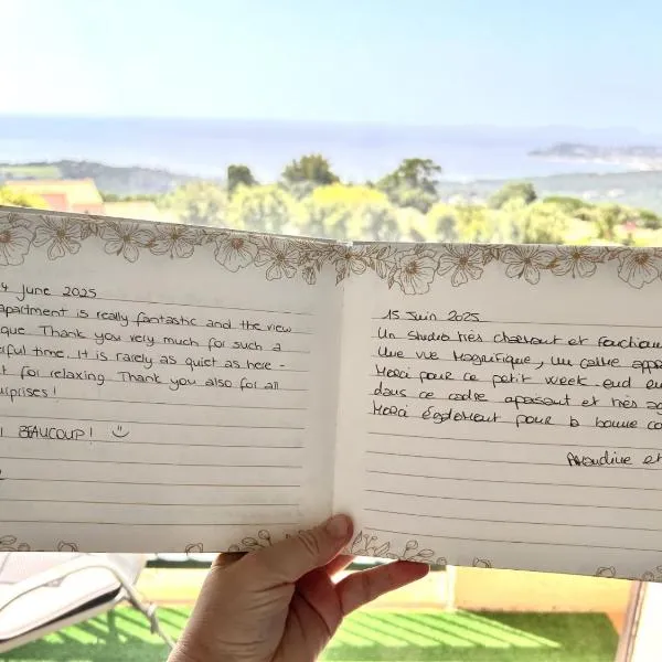 STUDIO POOL HOUSE MDT 2 ETOILES VUE MER PANORAMIQUE AMAZING SEA VIEW WIFI LINGE LINEN INCLUT AIRCONDITIOn – hotel w mieście La Croix-Valmer