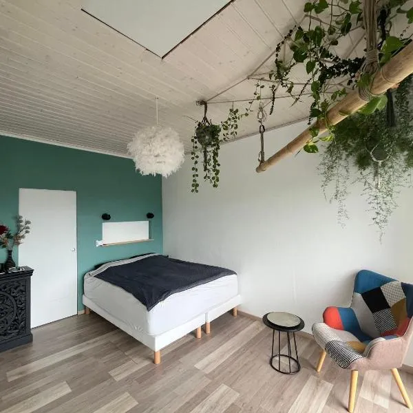 Chambre indépendante avec jacuzi et climatisation, hotel di Vanzy