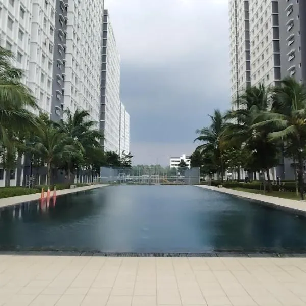 J&K Guesthouse at Harmoni Apartment, Eco Majestic、Beranangのホテル