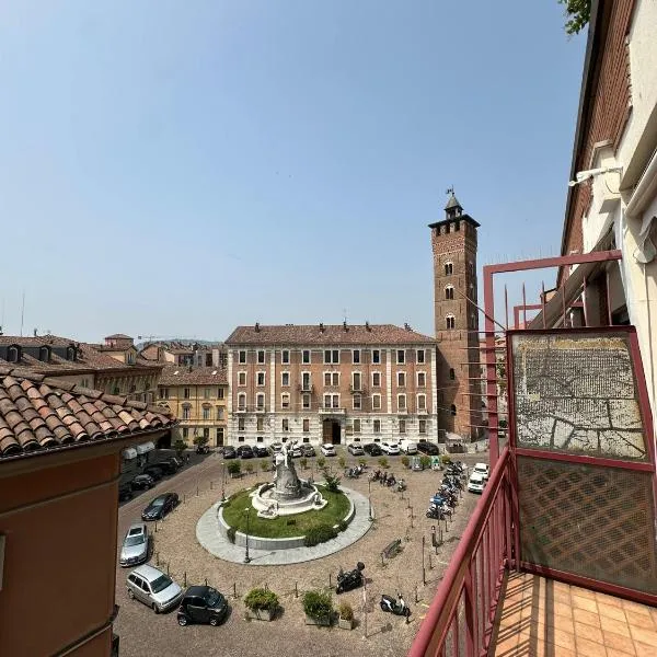 Cà Vascello- Terrazza panoramica in centro, hotel in Asti