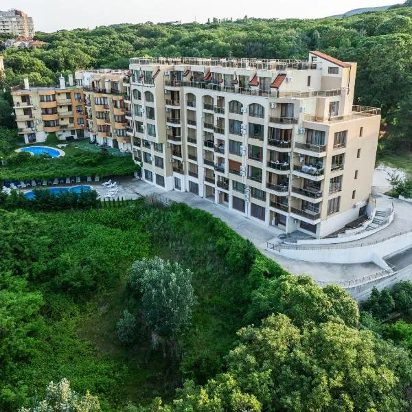 Nest Green Apartment Varna, hotel in Varna City