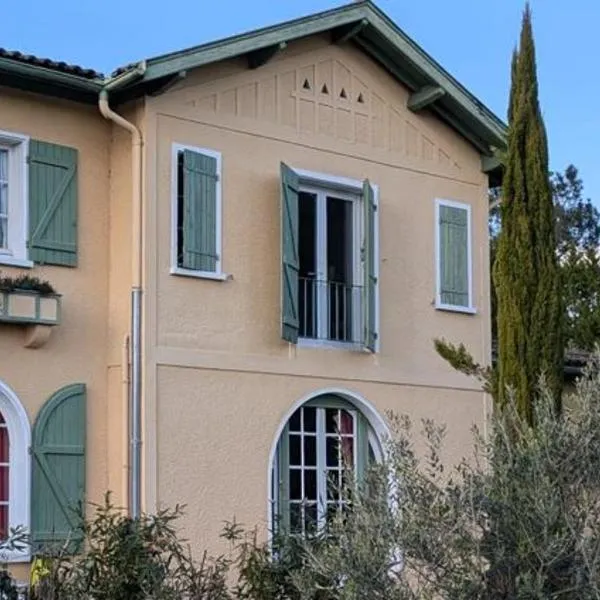 L Entre Deux chambres d hôtes – hotel w mieście Belin-Beliet