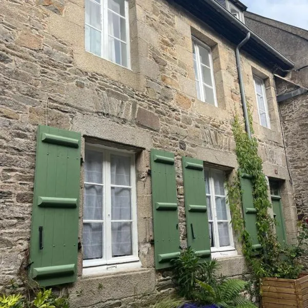 Chambres d'hôtes de charme au cœur de Tréguier, hotel v destinaci Tréguier