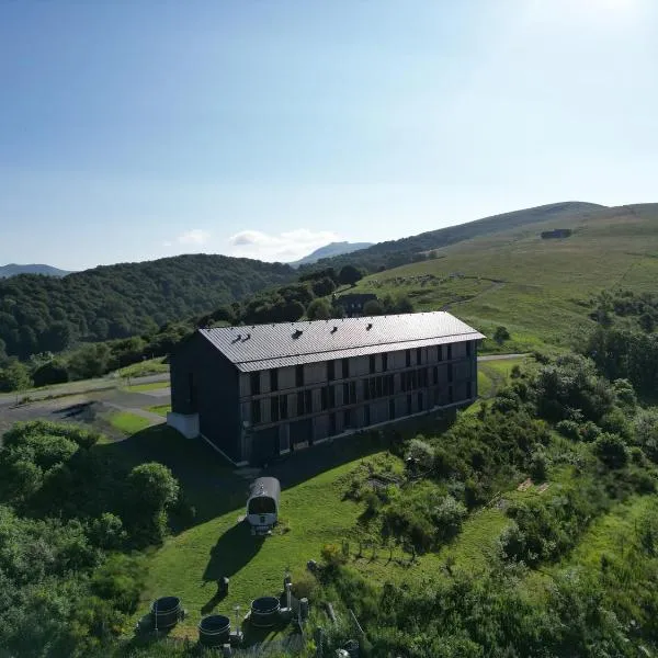 Caldera hébergement et activités d'altitude – hotel w mieście Saint-Georges