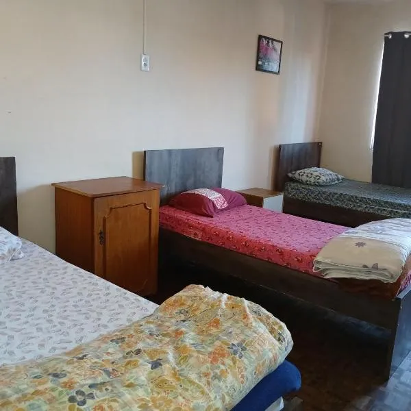 Hostel e café da Lobo, khách sạn ở Porto Alegre