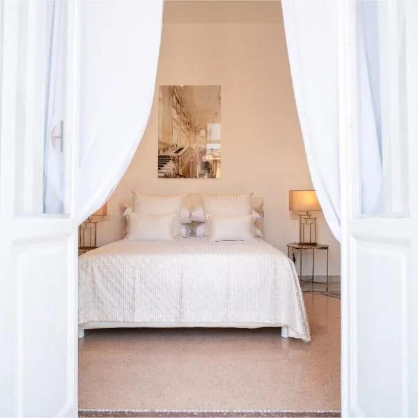La Corte di Partenope Luxury Suite, hotel in Naples