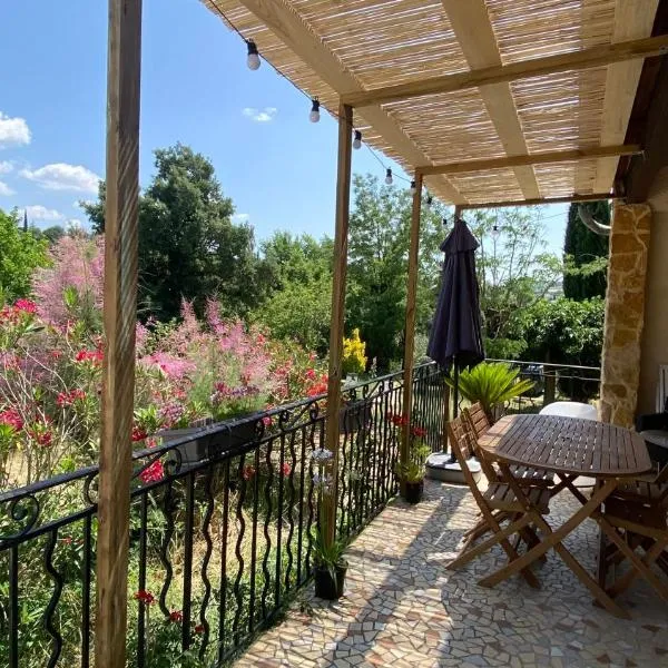 Vacances au cœur de la Provence, en famille ou entre amis, hotel a Mirabel-aux-Baronnies