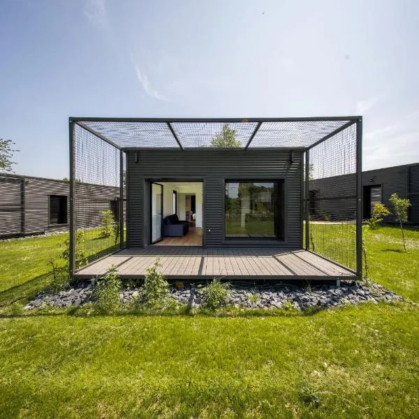 EcoCampus du Comminges, hotel v destinaci Gourdan-Polignan