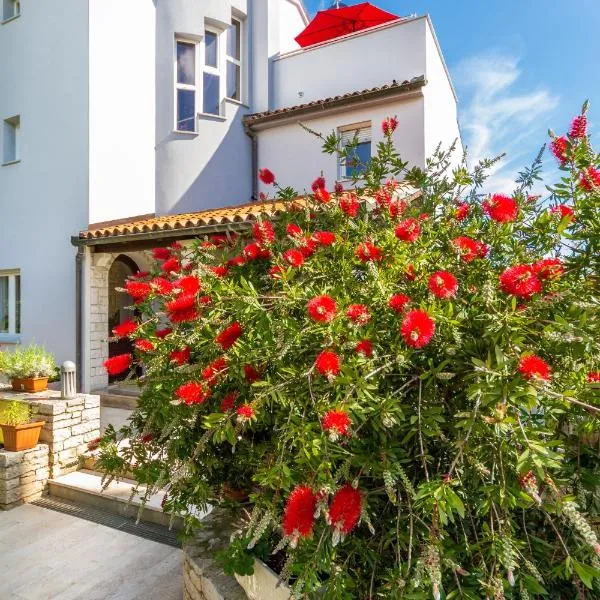 Apartments Borghese, hotel in Pula