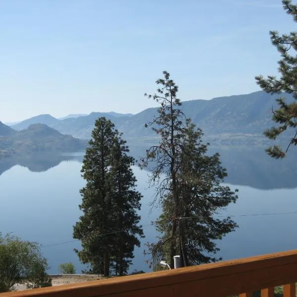PineWood Guesthouse, hotel v destinaci Peachland