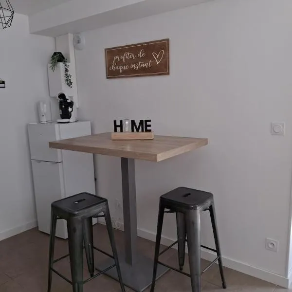 Appartement à la campagne, hotel in Saint-Savin