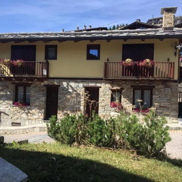 Baita Arianna BILOCALE FRAITEVE, hotel v destinaci Sestriere