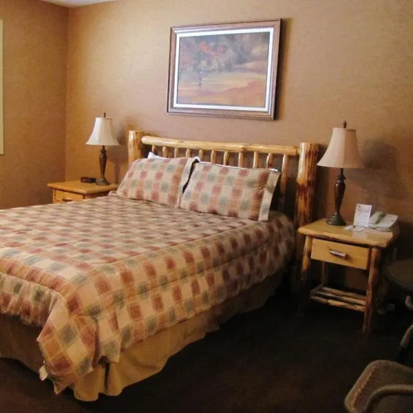 Elkwater Lake Lodge and Resort, hotel en Elkwater