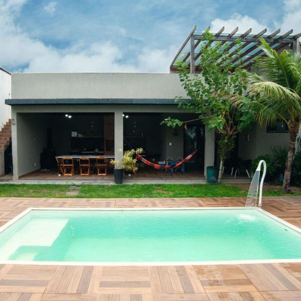 Casa pet friendly c piscina churrasqueira e wi-fi