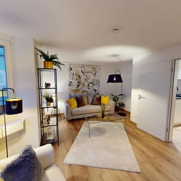 Der Platzhirsch - Design-Apartment in grüner Oase، فندق في فريبورغ ام بريسغاو