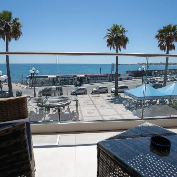 Nery Home Luxury Sea View Giardini Naxos, hotel en Giardini-Naxos