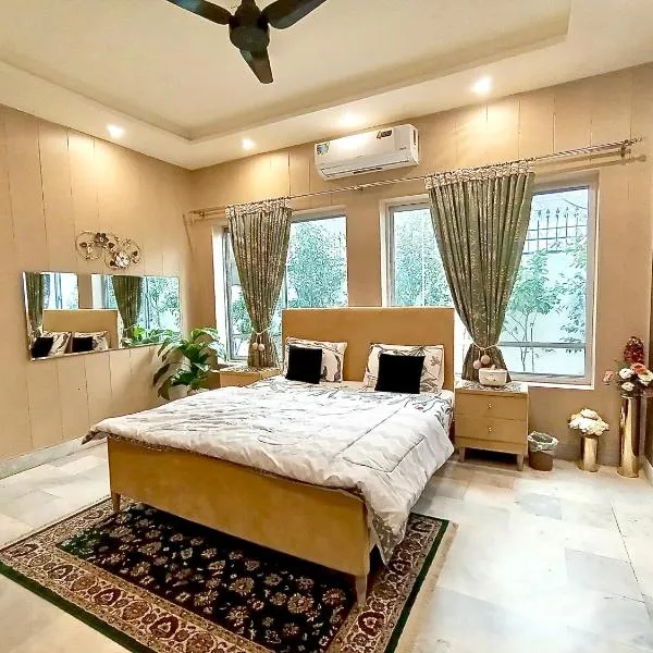 G12 Guest House, hotel v destinaci Sargodha