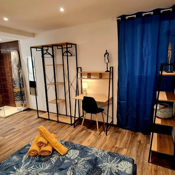 Rep - 1B, hotel u gradu Mijo