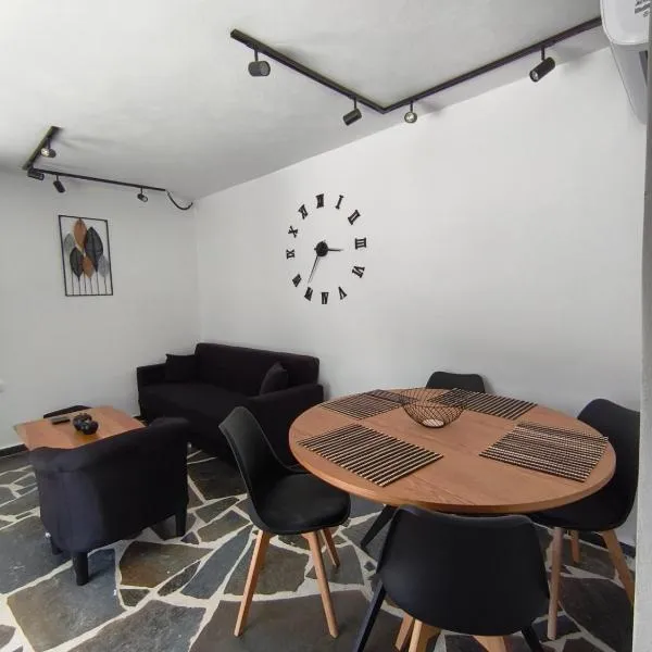 MAGIA's HOUSE, hotelli kohteessa Kárystos