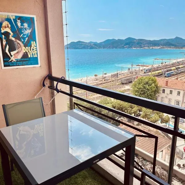 Apartment Cannes sea view!, hotel in Cannes