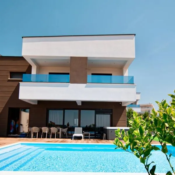Villa Estate, hotel in Novalja