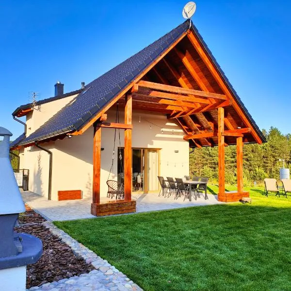 Trzy Świerki - Twoje miejsce na Kaszubach, hotel in Ciemno