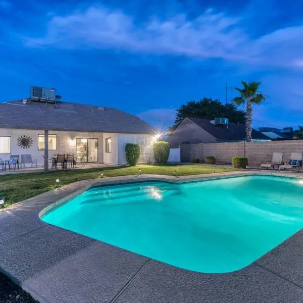 So Private! Home With Free Heated Pool!