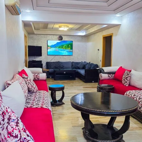 Spacious & chic - 3 min from Casa City Finance " CFC ", hotel v destinaci Casablanca