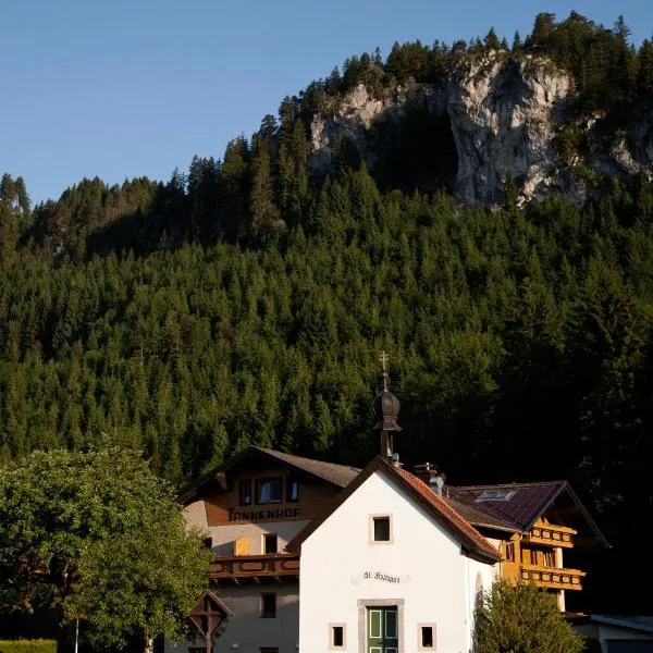 Der Tannenhof, hotel in Weissenbach am Lech