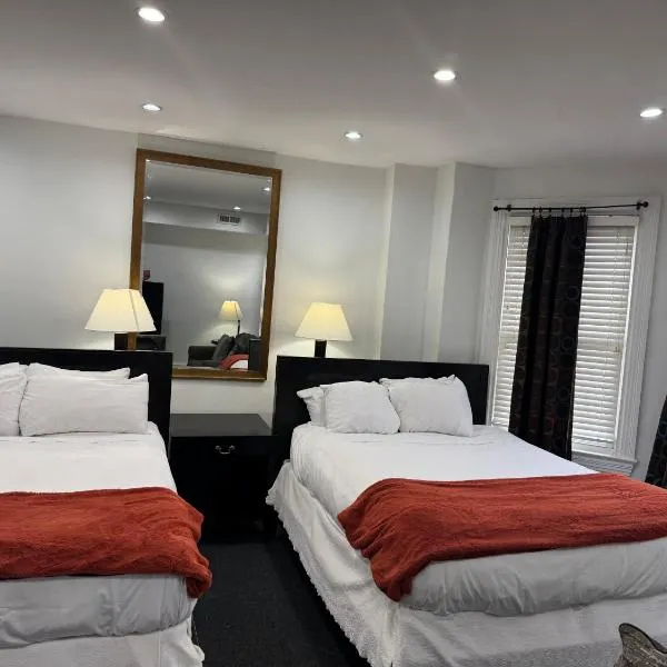 Gorgeous Refurbished 1Bdrm and 1Den Home, hotel en Washington