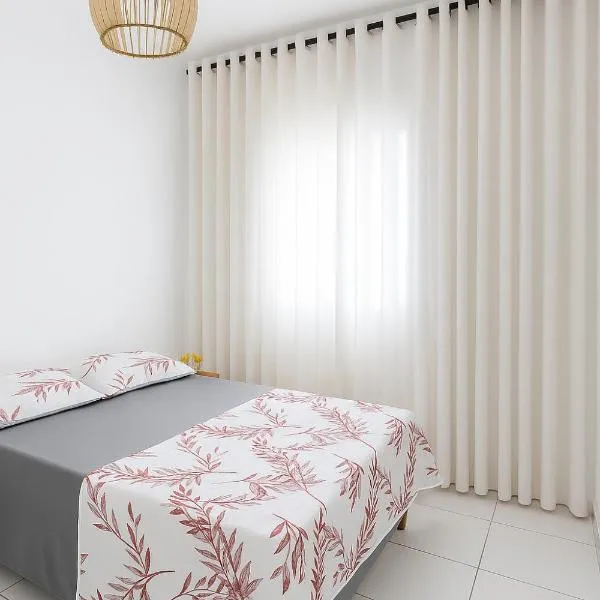 Casa 4 min Centro, UFU, UMC, Camaru c Ar condicionado, hôtel à Uberlândia