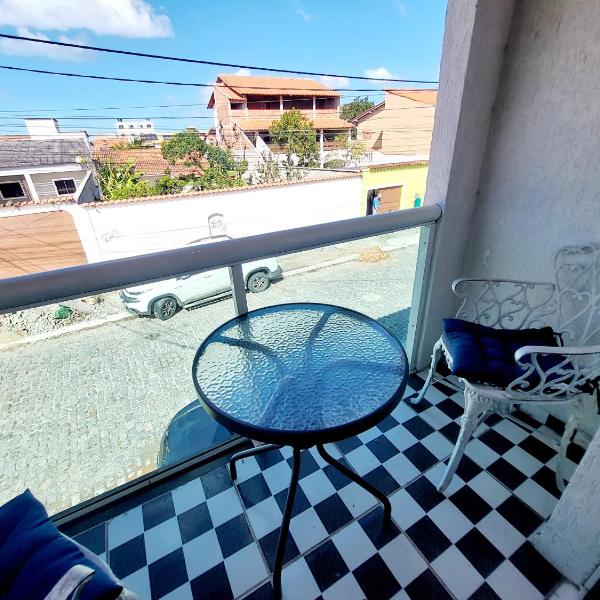 Kitnet Aconchegante com Varanda e Cozinha