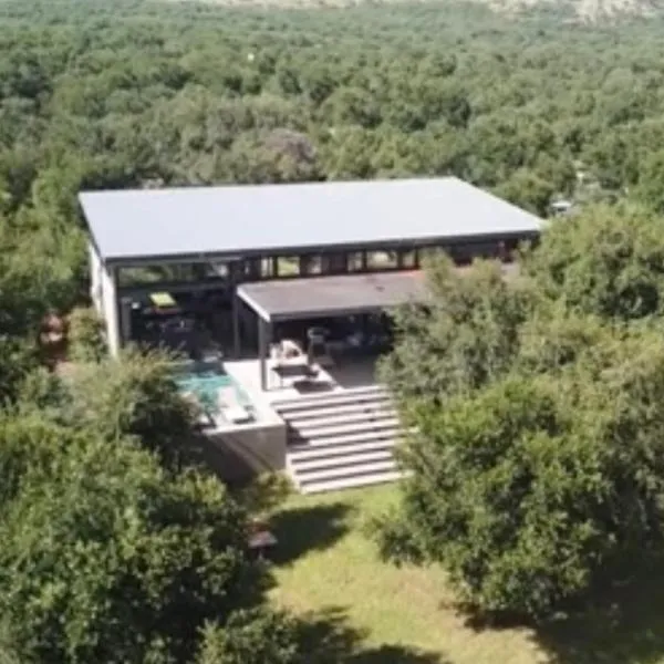 Umoya Safari Lodge, hotel i Matlhagame