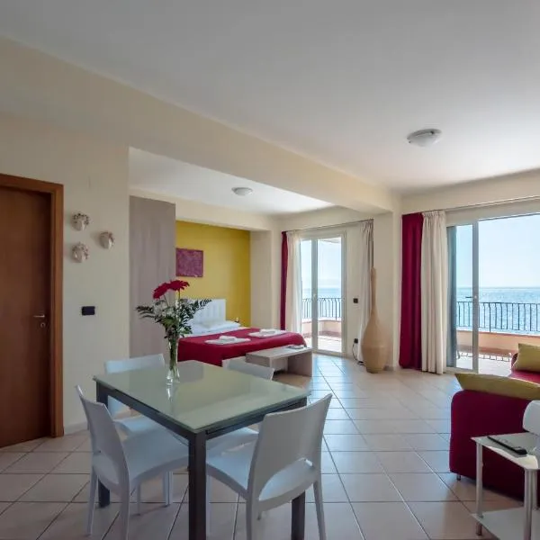 B&B La Sirena – hotel w mieście Santa Teresa di Riva
