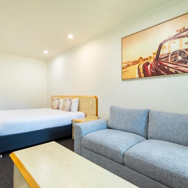 紅橋汽車旅館，Woombye的飯店