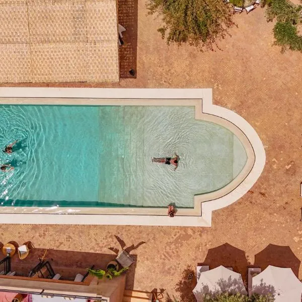 Le mas de l'Ourika, maison d'hôtes, hotel Aït Zat városában 