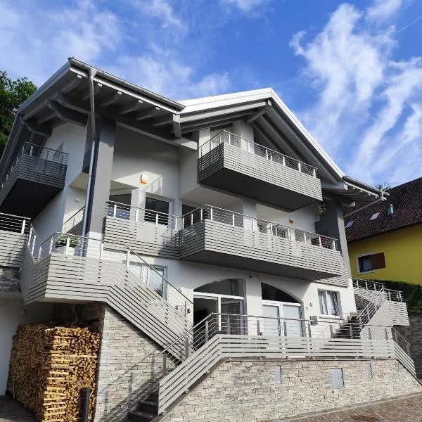 Maison 40, hotel v destinaci Albiano