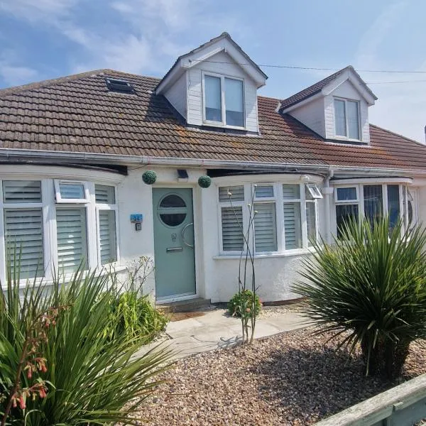 Beach house Mablethorpe Stylish Spacious, 2 bedrooms sleeps 6 200m to beach, hotel in Mablethorpe
