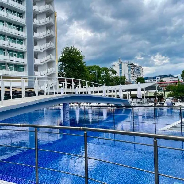 Grand Hotel Nirvana - All Inclusive & Free Beach Access, hotel a Sunny Beach