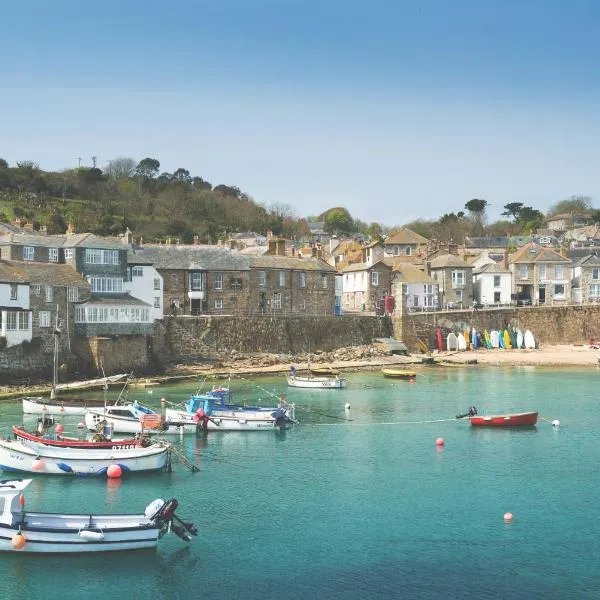 The Ship Inn, hotel a Mousehole