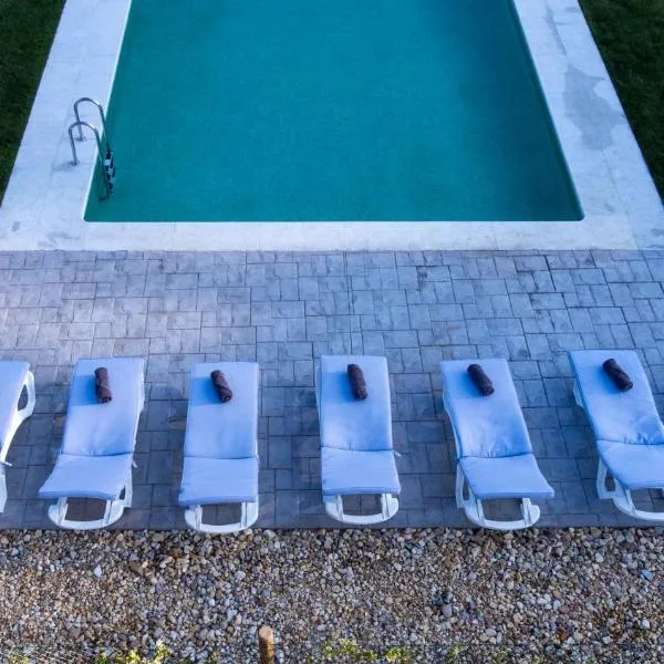 EcoCamp San Román by SuitesNature, hotel v destinaci Lugo
