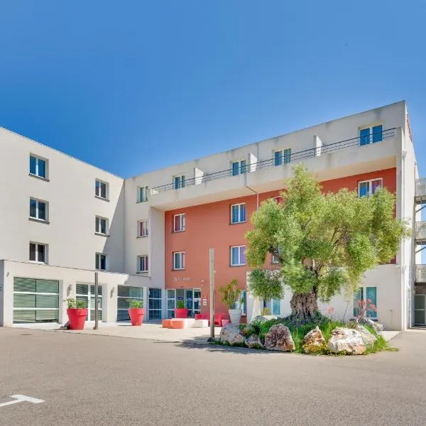 Kyriad Perpignan Sud, hotel v destinaci Perpignan