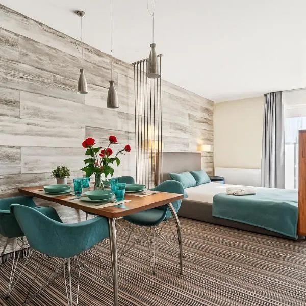 HoliApart in No 1 - luxury apartments, beautiful area, hotel in Krynica Morska