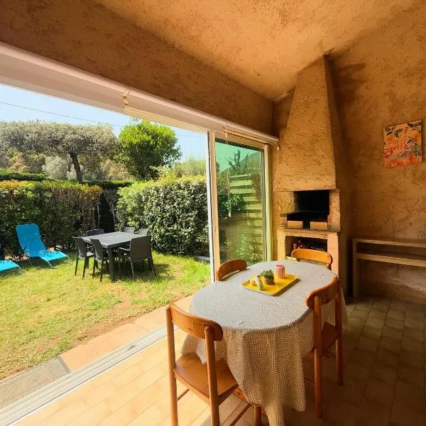 La Dolce Villa avec Piscine, hotel in Zonza